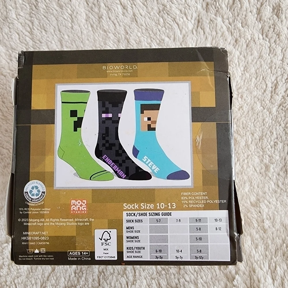 New Minecraft Men's 3-Pack of Crew Socks with Novelty Gift Box, Sizes 8-12